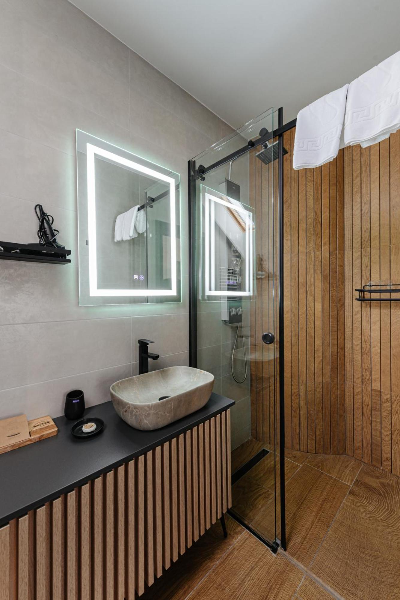 Elviu Guesthouse Lacu Rosu Buitenkant foto