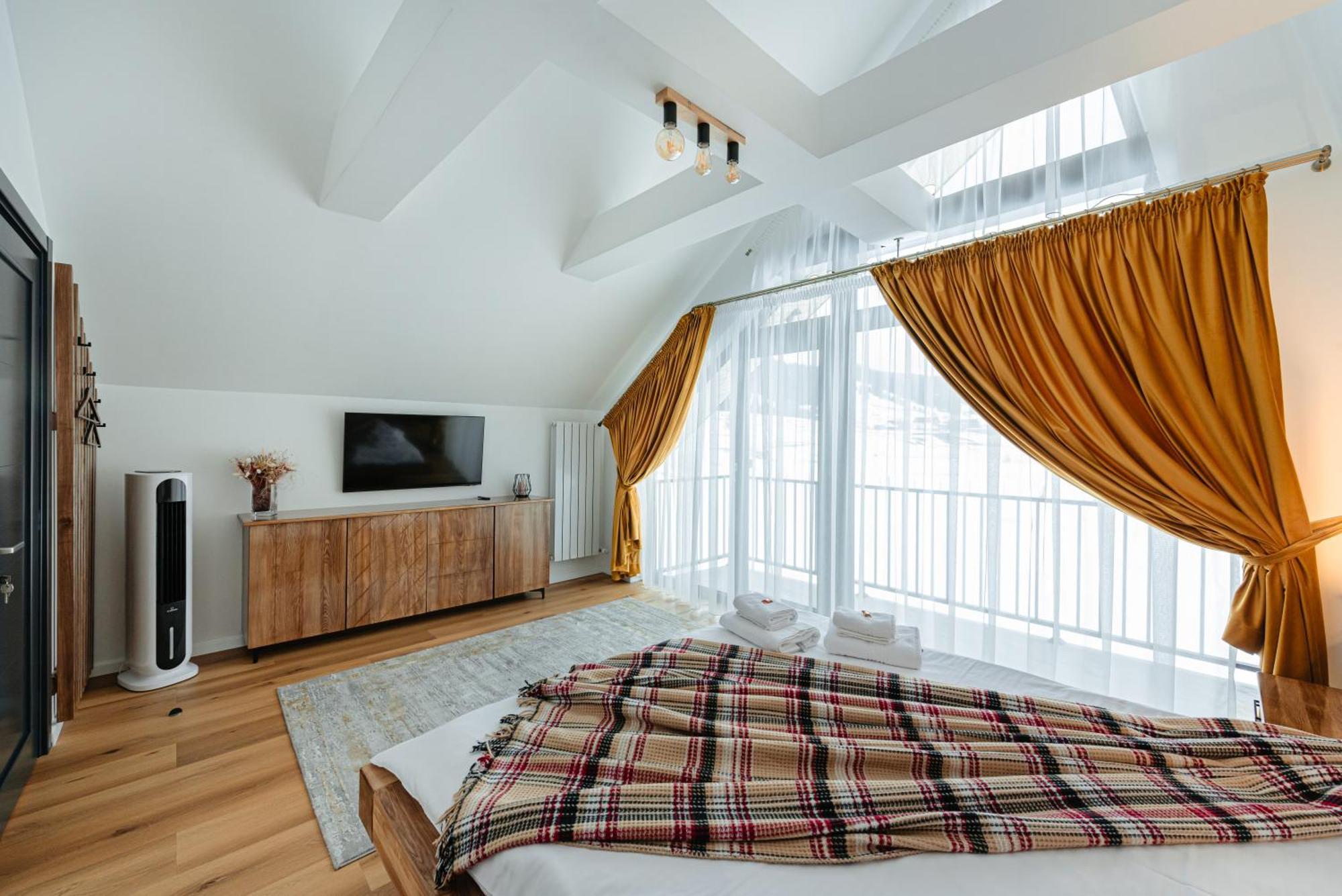 Elviu Guesthouse Lacu Rosu Buitenkant foto