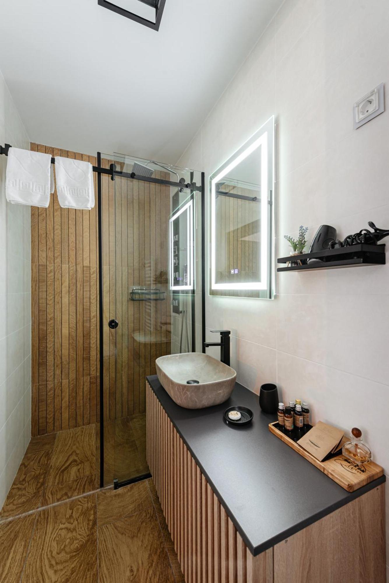Elviu Guesthouse Lacu Rosu Buitenkant foto