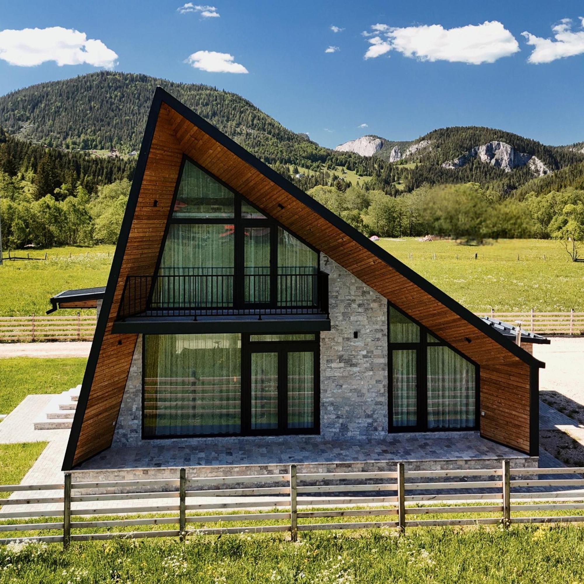 Elviu Guesthouse Lacu Rosu Buitenkant foto